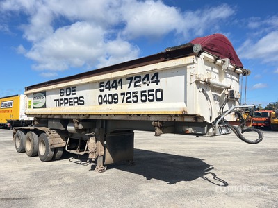 2014 GTE 8 m Tri/A Side Dump Trailer