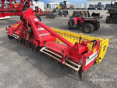 2018 Pottinger Lion 353.14 3.5 m 3-Point Power Harrow