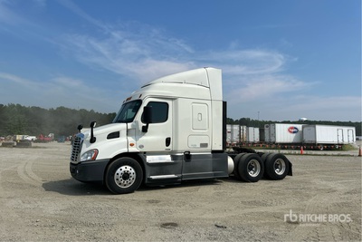 2018 Freightliner Cascadia 113 6x4 T/A Sleeper Truck Tractor