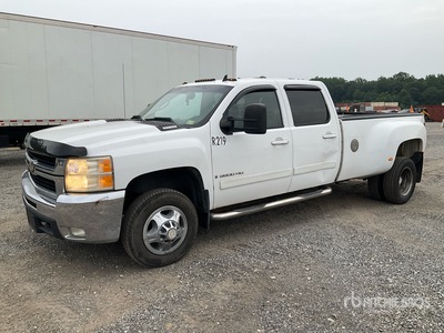 2008 Chevrolet Silverado 3500HD 4x2 Crew Cab Pickup