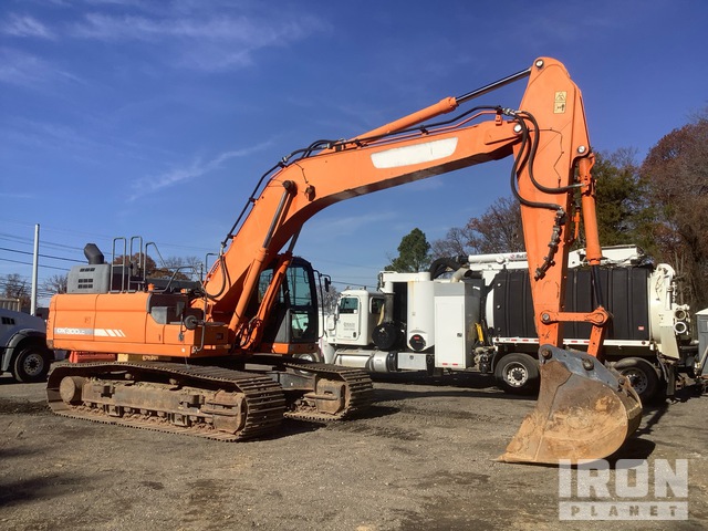 EXCAVADORA DOOSAN DX300LC5