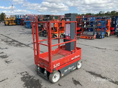 2017 Skyjack SJ12 Plateforme élévatrice à mât vertical