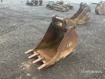 JCB  750 mm Digging دلو حفارة