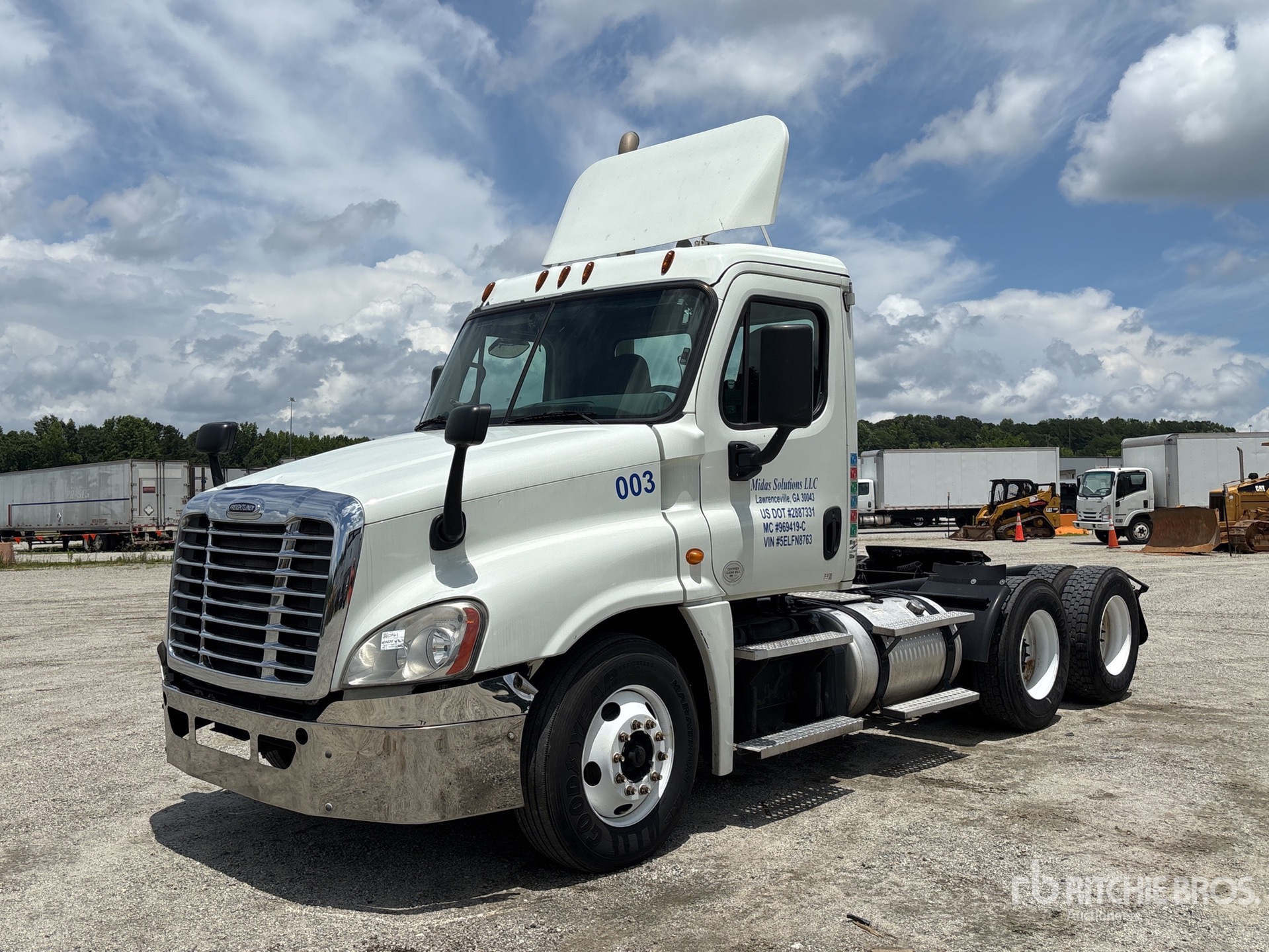 2014 Freightliner Cascadia 125 6x4 Cabeza Tractora Cabina Corta