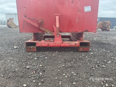 Tipping Skip Divers - Équipement à béton