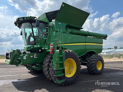 2022 John Deere S770 4x4 Moisonneuse-batteuse