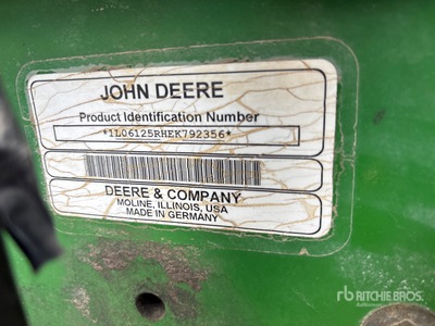 2014 John Deere 6125R 4WD Tractor