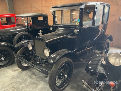 1922 Ford Model T Center Door Classic Car