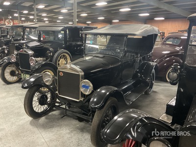 1926 Ford Model T 4-Door Touring Voiture ancienne