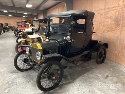 1914 Ford Model T Special Coupe 自動車