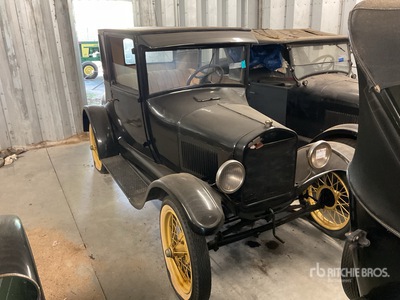 1926 Ford Model T Coupe Classic Car