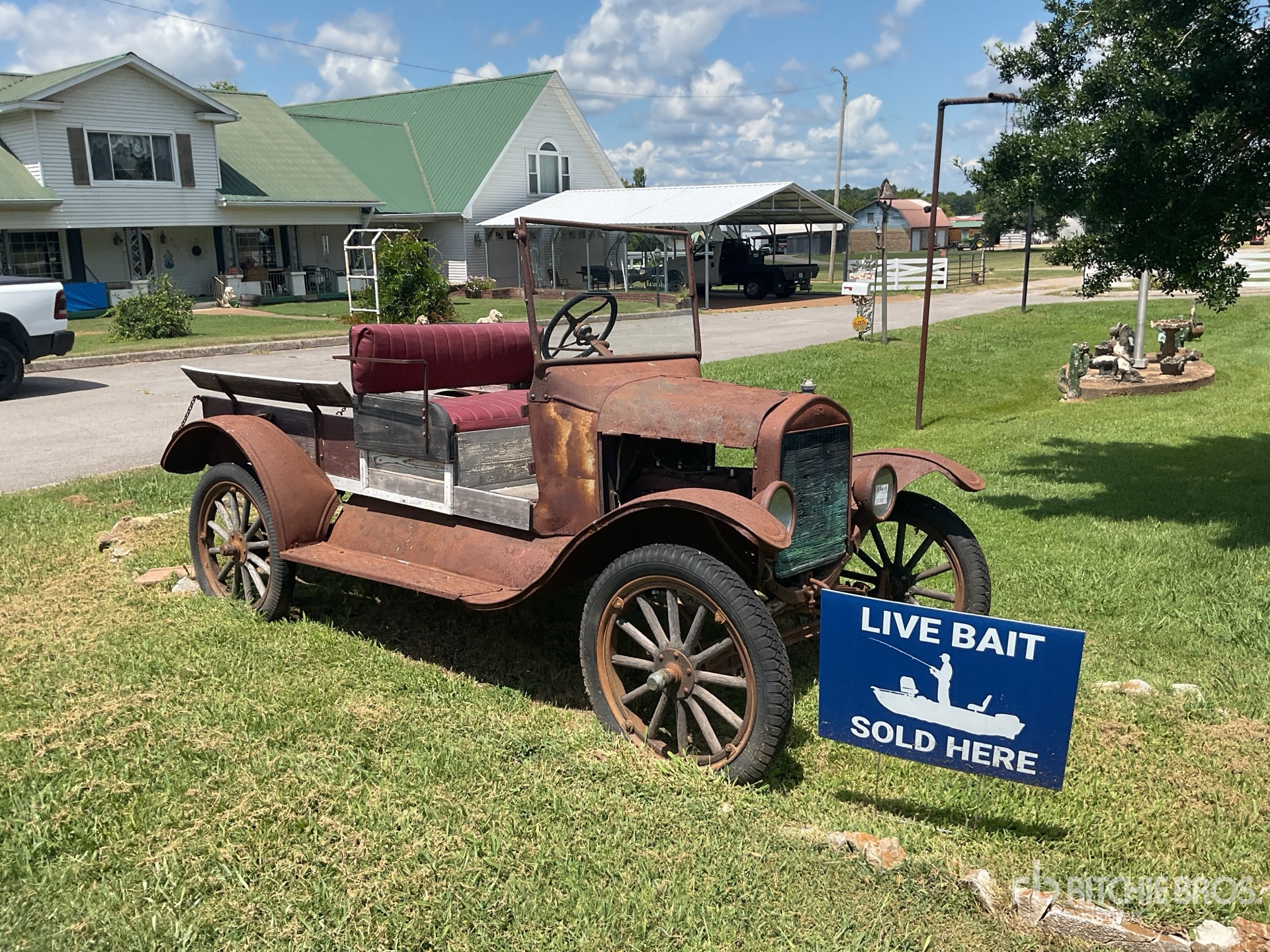1925 Ford Model T Roadster Classic Car