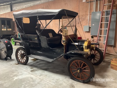 1910 Ford Model T Tourabout 自動車