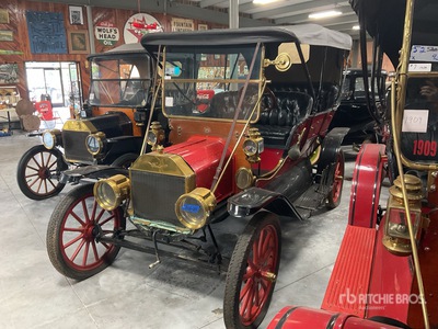 1909 Ford Model T 4-door Touring 自動車