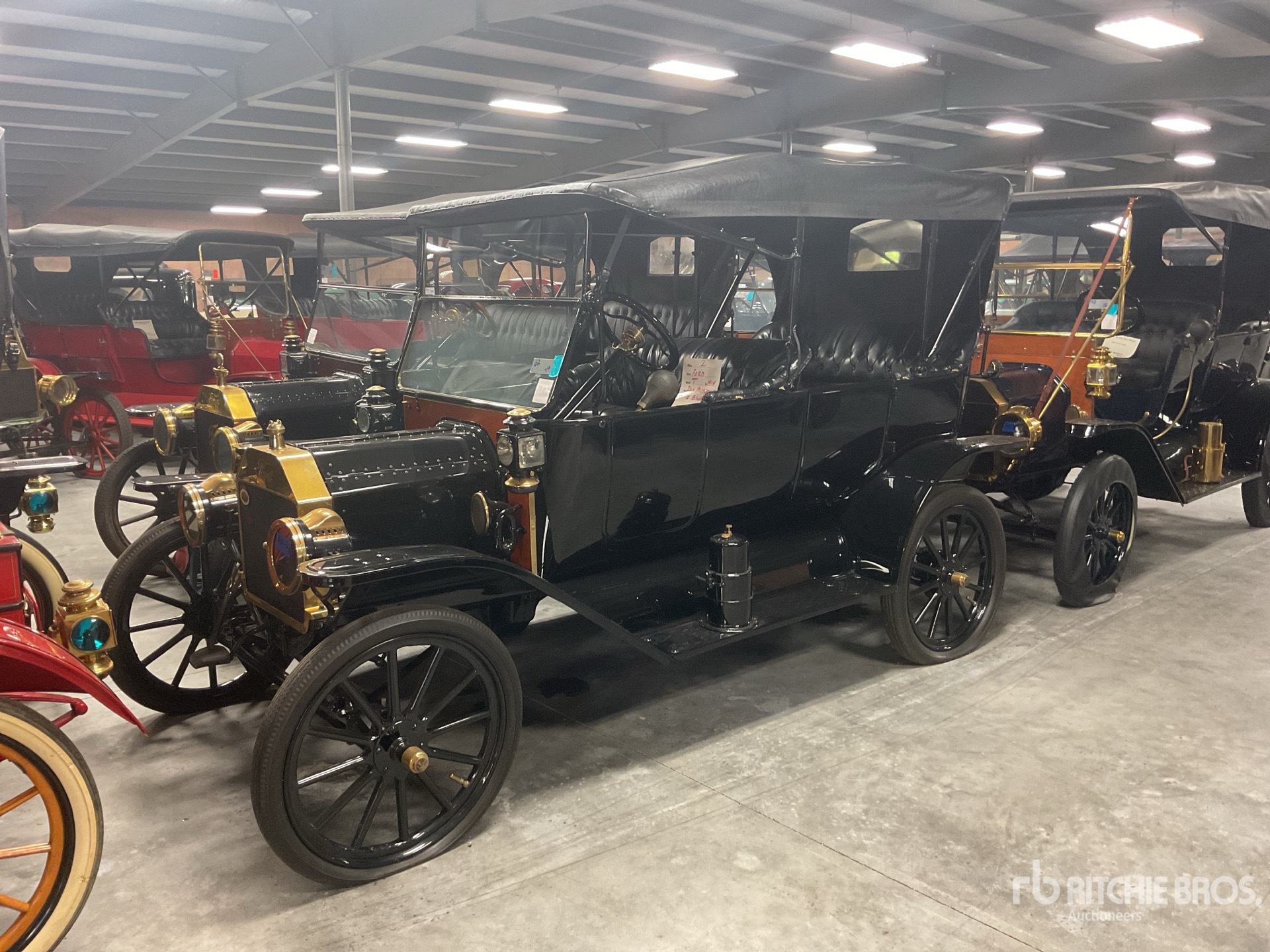 1914 Ford Model T 4-door Touring Auto d'epoca