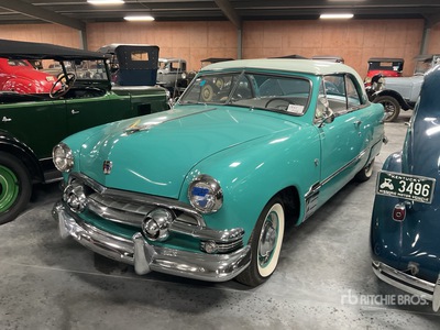 1951 Ford Custom Deluxe V-8 2-door Oldtimer