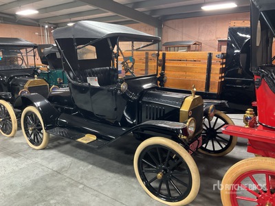 1915 Ford Model T Runabout 自動車