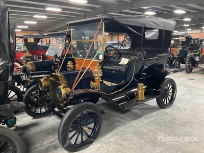 1911 Ford Model T Touring 自動車