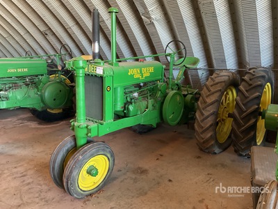 1938 John Deere G Antique Tractor
