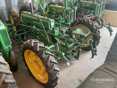 1941 John Deere H Antique Tractor