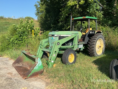 John Deere 2955 2WD Tractor Agrícola