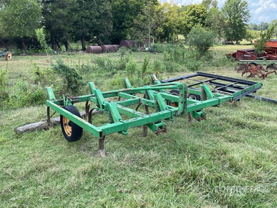 John Deere E1610 Cultivator