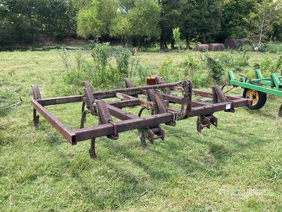 John Deere Cultivator
