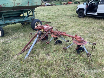 Gehl Hay Rake