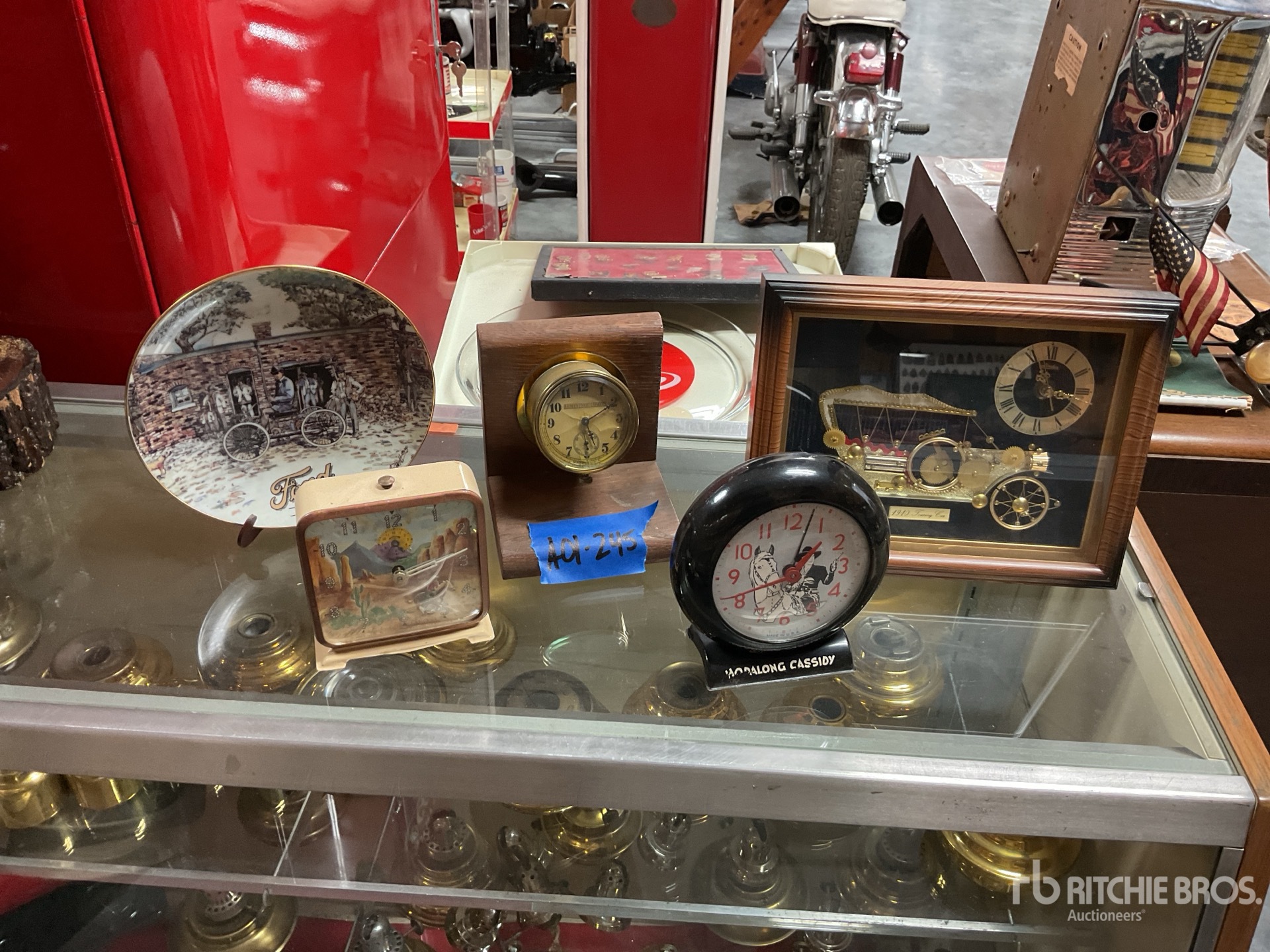 Roy Rogers misc Clocks Antiques