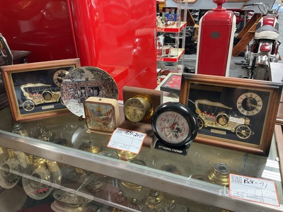 Quantity of (6) Roy Rogers Clocks