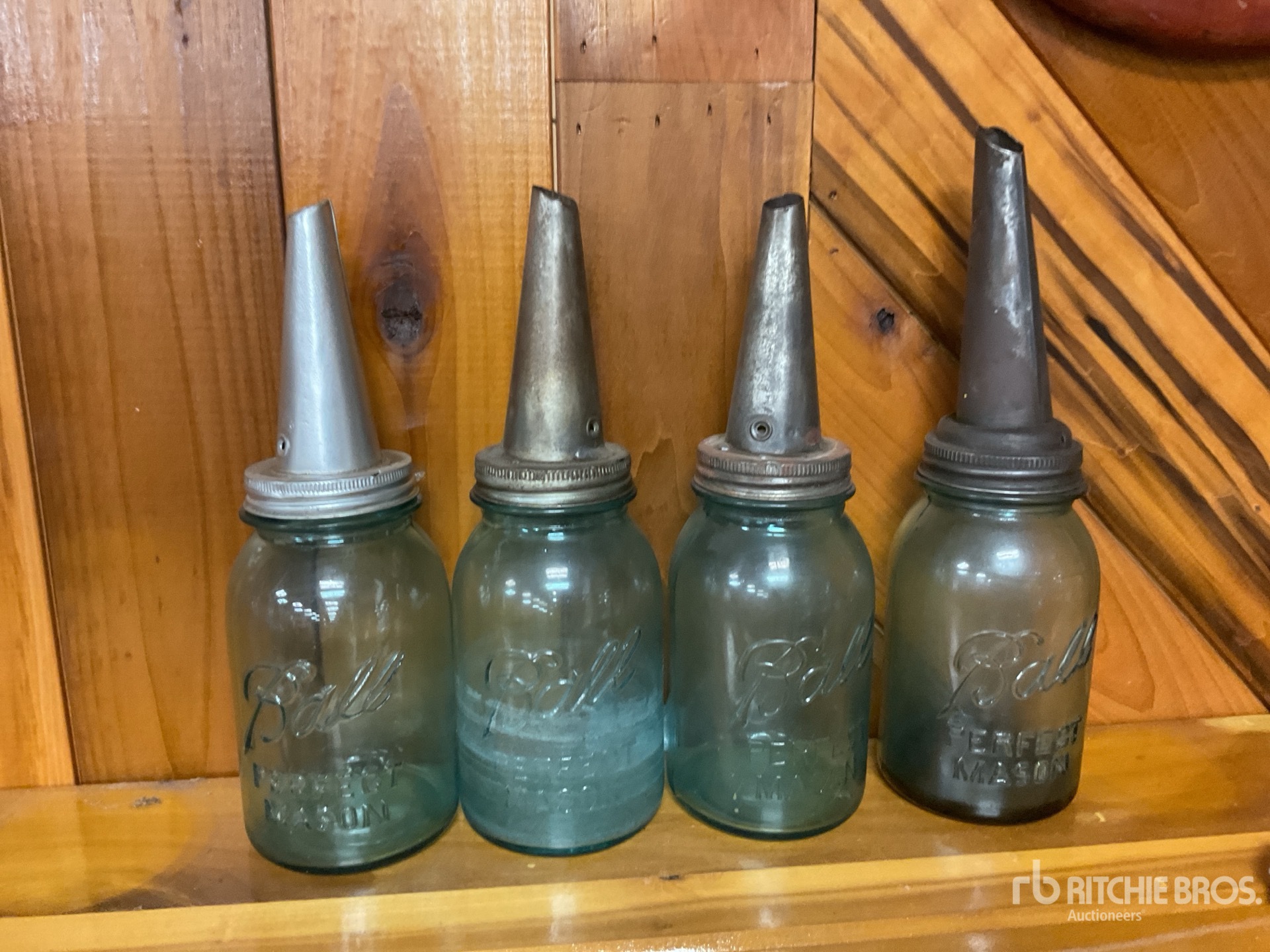 Quantity of (4) Ball Mason Jar w/ Spout