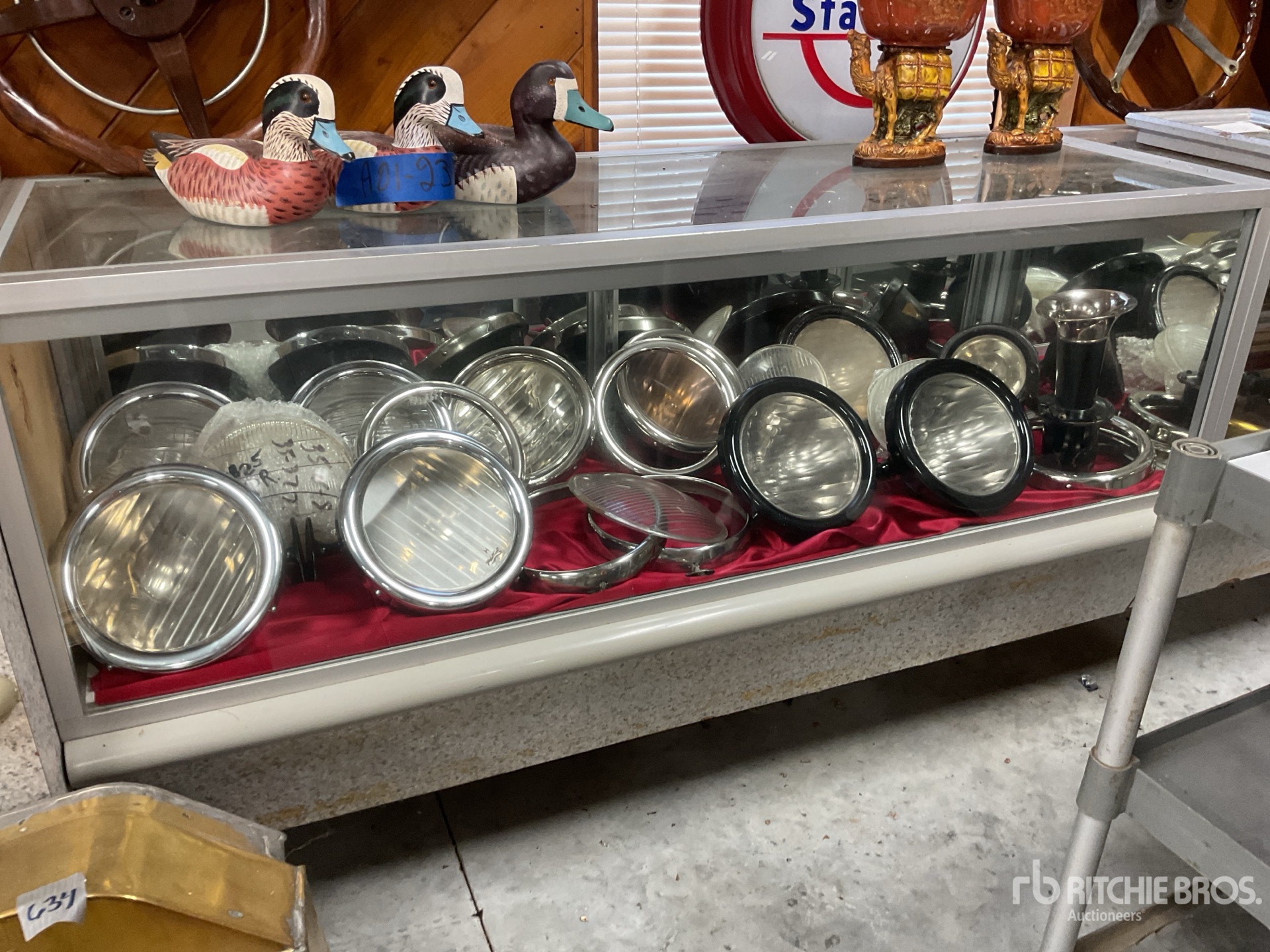 Quantity of (16) Ford Model H Lamp