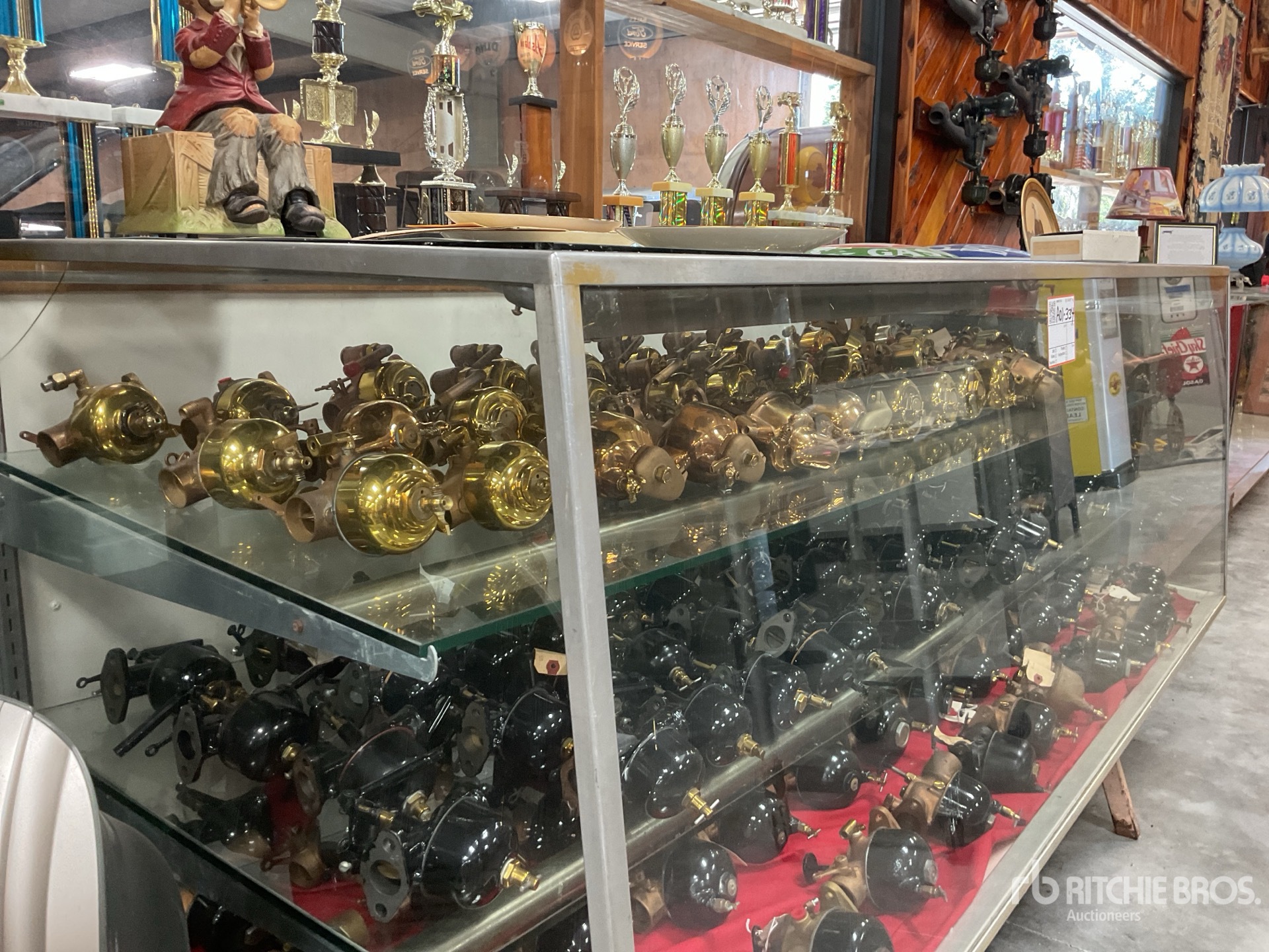 Quantity of (156) Carburetor Display