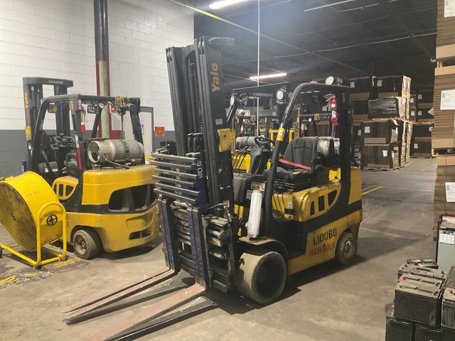 2010 Yale GLC070VXNVS098 5050 lb Cushion Tire Forklift