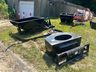 Quantity of Kit Containers Mini skid steer attachments Accessorio per mini pala (Unused)