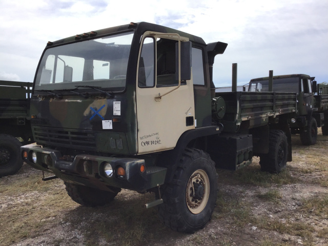 1998 Stewart & Stevenson M1078 LMTV 4x4 Cargo Truck