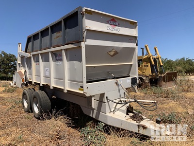 Kuhn PSC 161 Manure Spreader (Inoperable)