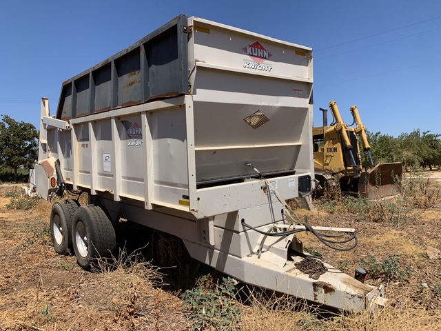 Kuhn PSC161T Manure Spreader (Inoperable)
