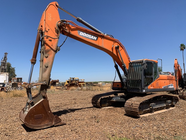 2018 Doosan DX255LC-5 Tracked Excavator