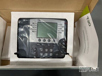 (31) TEO 7810 Desk Phones
