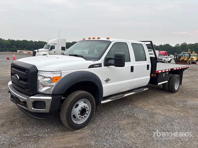2014 Ford F-550 4x2 Crew Cab Flatbed Truck