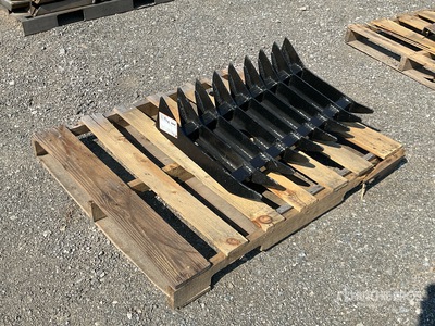 Kit Containers  32 in Skid Steer Root Rake (Unused)