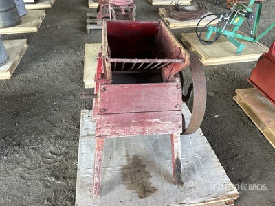 Massey Harris Corn Sheller その他 - 店舗 & 倉庫