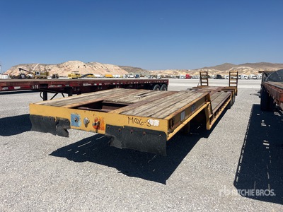 1982 Nuttall 38 ft Tri/A Step Deck Oilfield Trailer