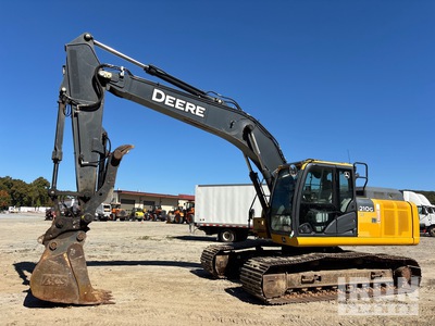 2018 John Deere 210G LC Tracked Excavator