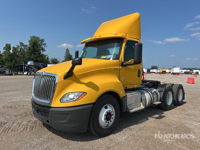 2019 International LT625 6x4 تراكتور شاحنة نهارية (ثنائية المحور)