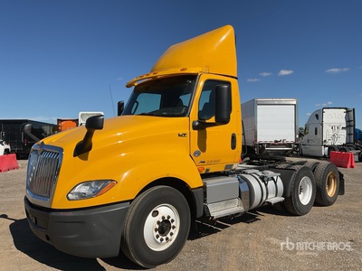 2019 International LT625 6x4 Cabeza Tractora Cabina Corta