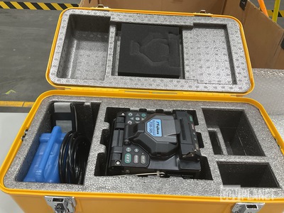 Fujikura FSM-50S ARC Fusion Splicer Set