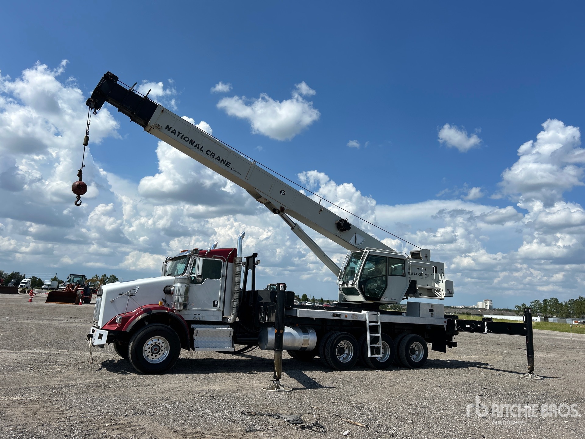 2012 Kenworth T-800 8x6 Boom Truck