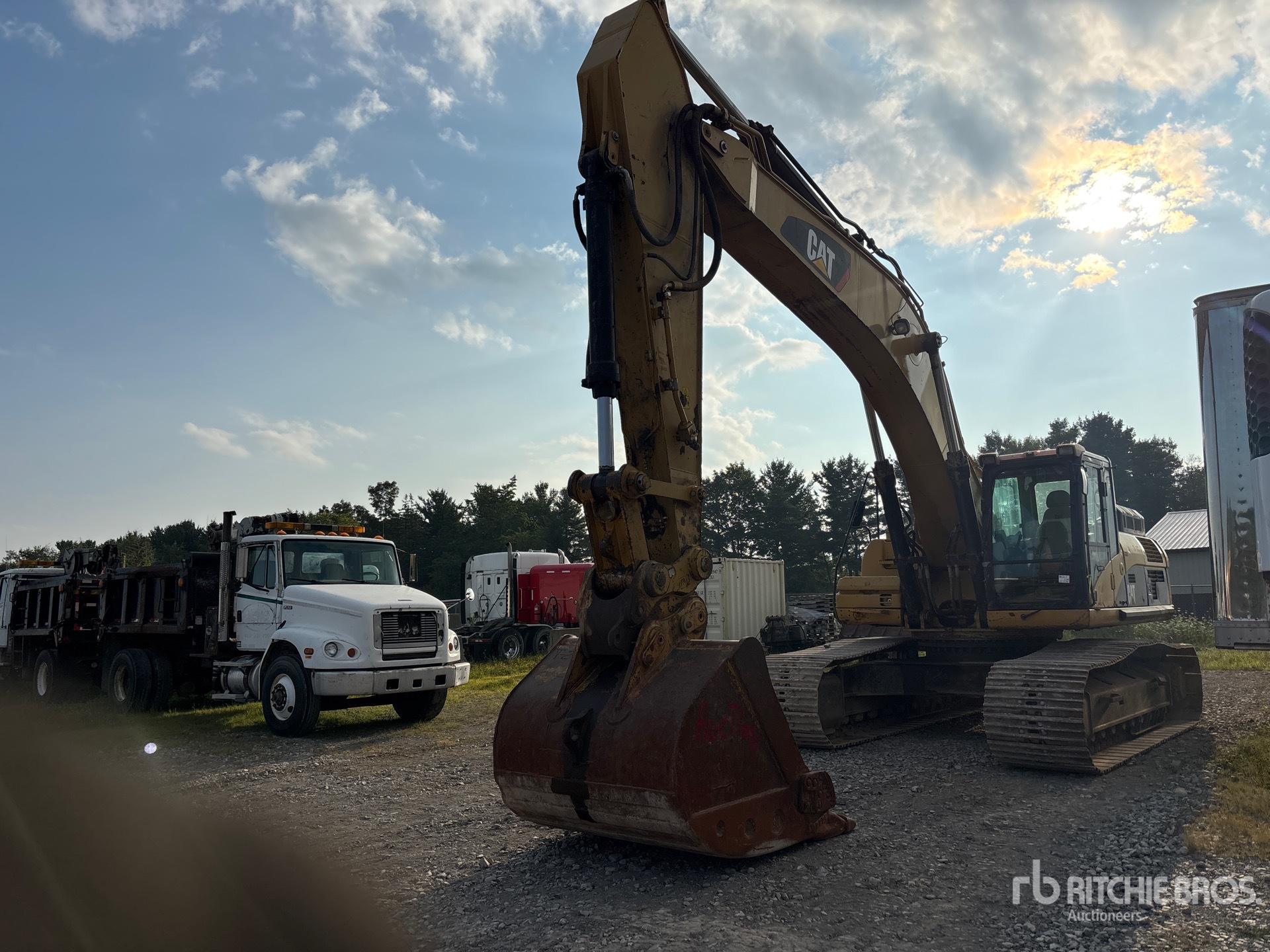 2007 Cat 330D L Excavatrice sur chenilles